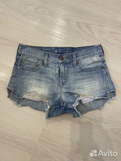 Джинсовые шорты levis