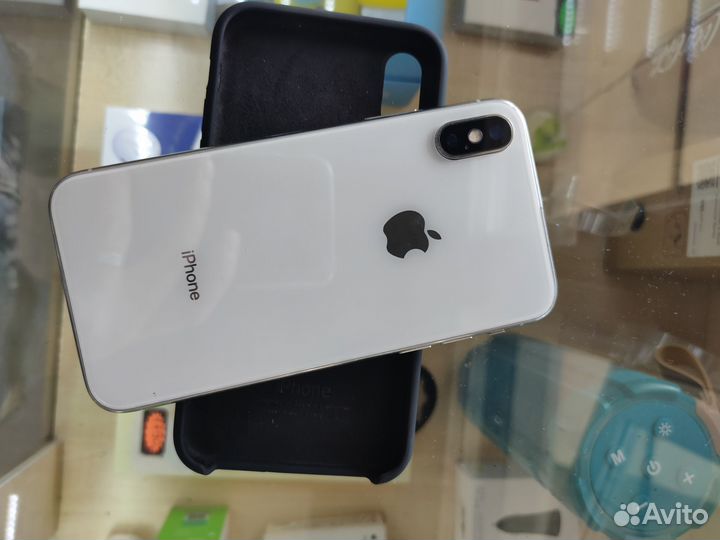 iPhone X, 64 ГБ