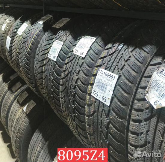 Nokian Tyres Hakkapeliitta 4 215/55 R17 96P