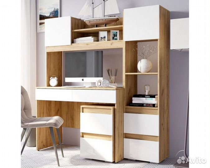 Стол письменный компьютерный