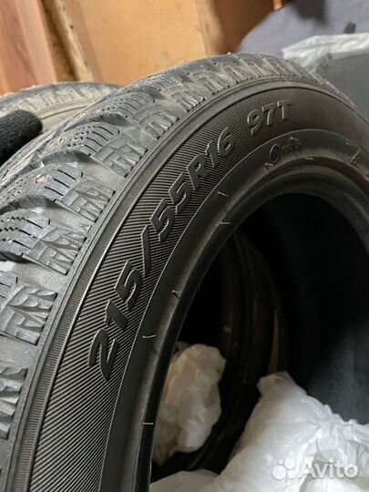 Hankook Winter I'Pike 215/55 R16 96T