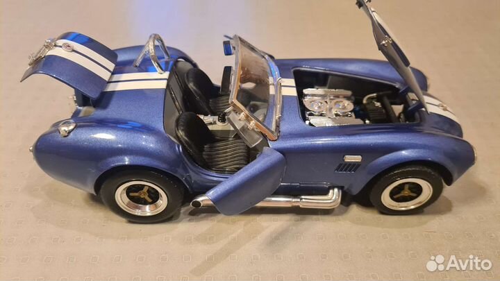 Коллекционная модель 1/18