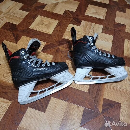 Хоккейные коньки bauer
