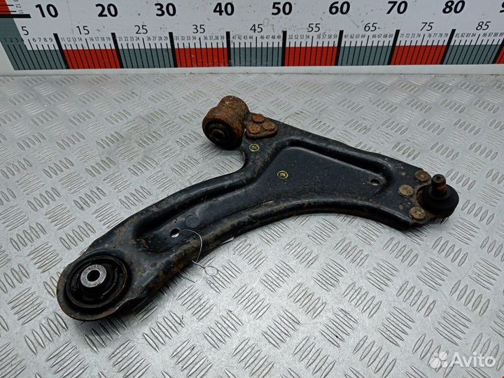 Рычаг передний правый для Opel Combo C 13140038