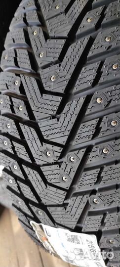 Hankook Winter I'Pike RS2 W429 215/65 R16 102T