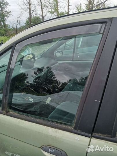Стекло переднее левое renault scenic 1