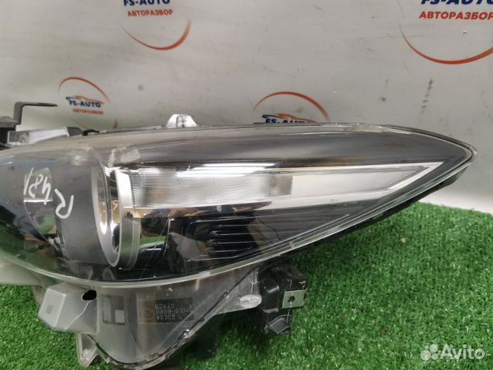 Фара галогеновая передняя левая Mazda 3 хетчбэк BM