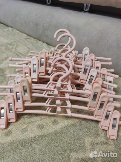 Вешалки с прищепками