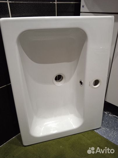 Раковина в ванную бу