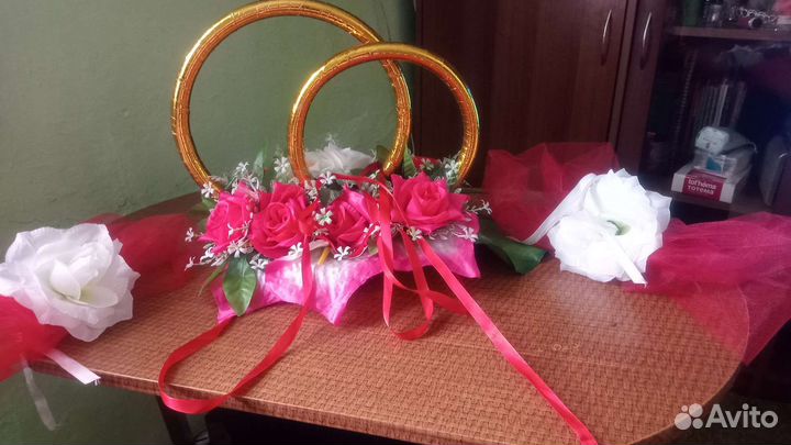 Свадебные украшения на машину