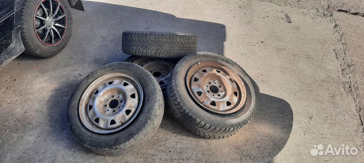 Bridgestone Sneaker 165/65 R14