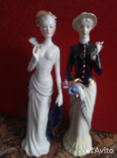 Статуэтка фарфор