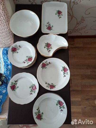 Столовый сервиз (неполный)