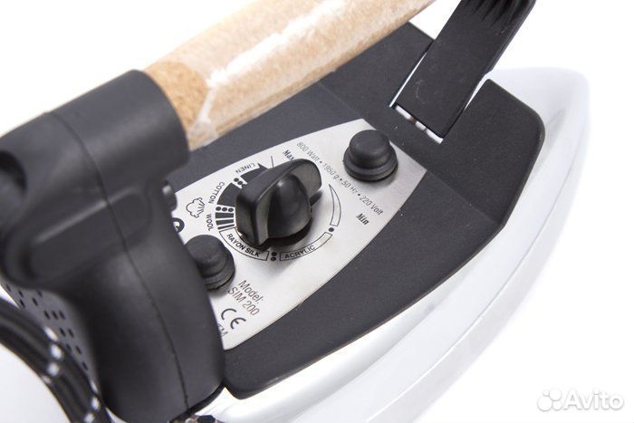 Парогенератор с утюгом Silter Simurg