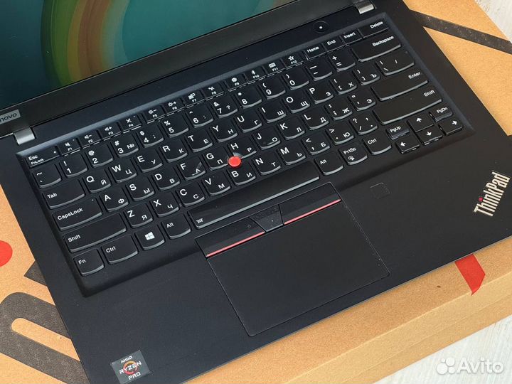 Ноутбук Lenovo ThinkPad T495s Ryzen 7 16GB DDR4