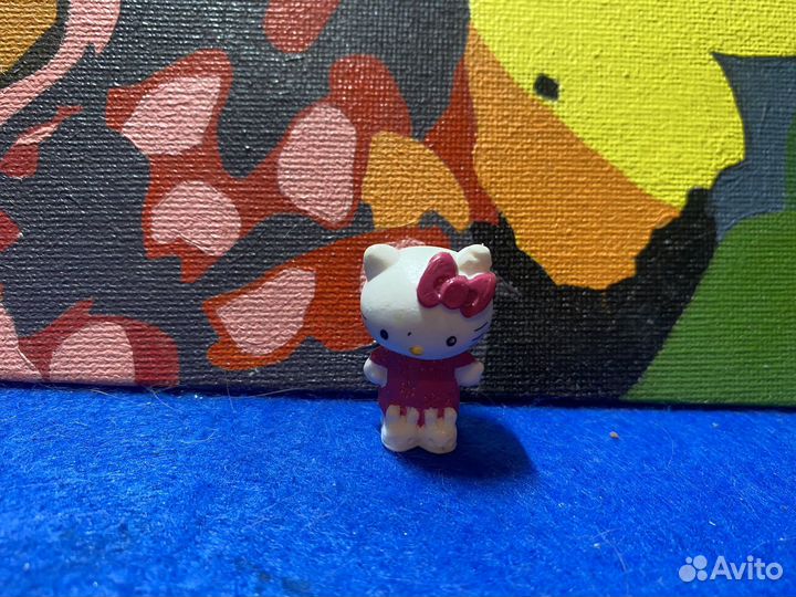 Hello Kitty игрушки 4 маленьких и 2 большие