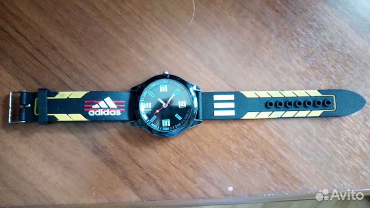 Часы Adidas
