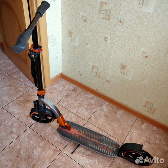 Самокат Tempish Ignis 200 flex