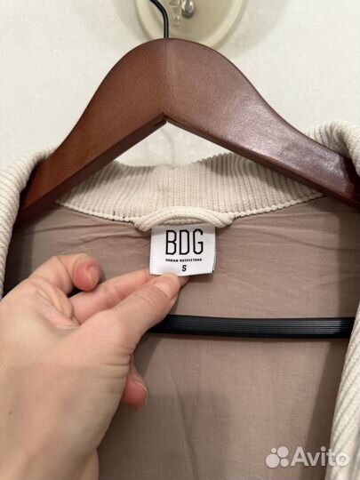 Вельветовая куртка S