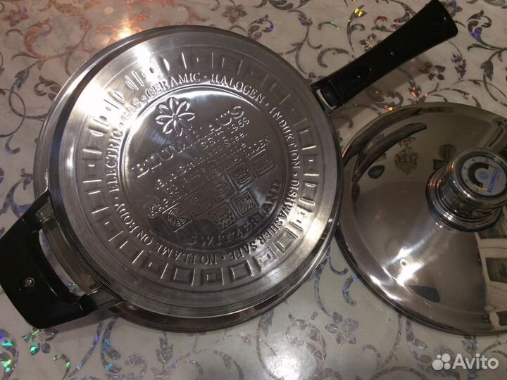 Сотейник (сковородка)с крышкой Новый