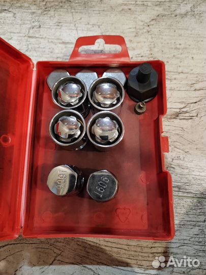 Секретки гайки на колеса