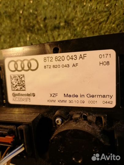 Блок управления климат-контролем 8T2820043AF Audi