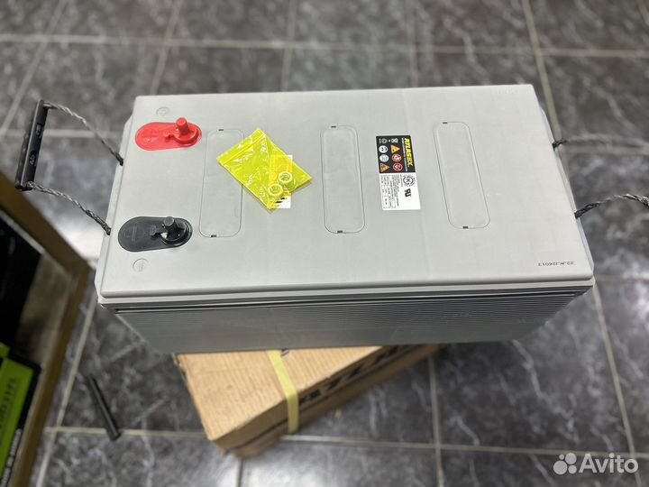 Тяговый гелевый аккумулятор 200ач AGM