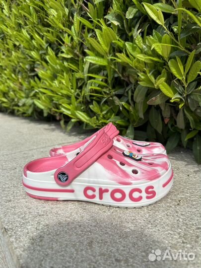 Crocs женские