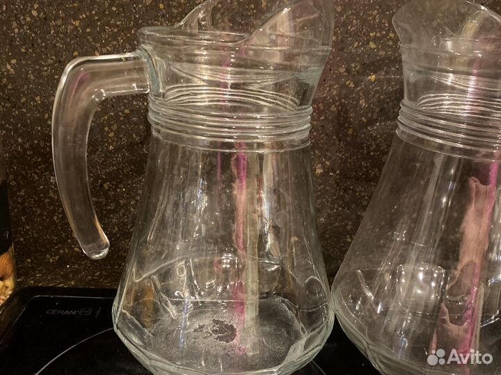 Стеклянный графин