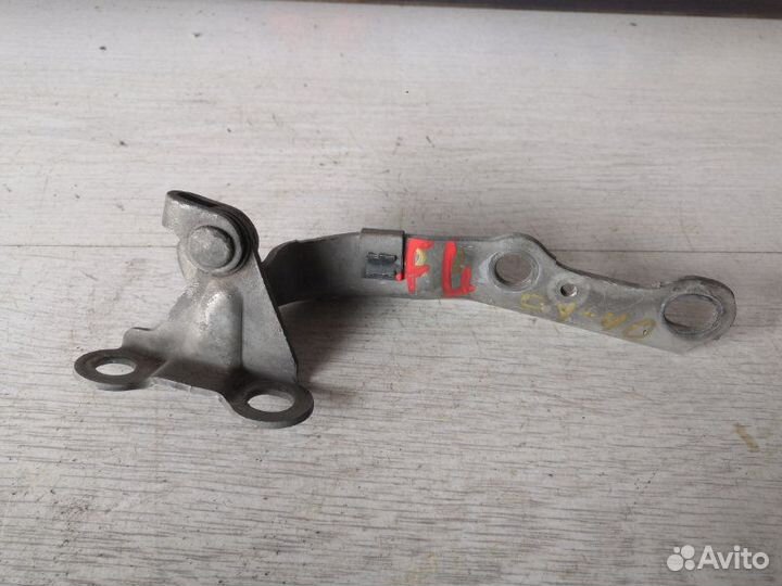 Петля капота передняя левая Toyota Camry CV40 3CT