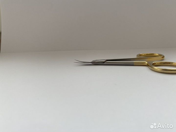 Профессиональные ножницы для маникюра