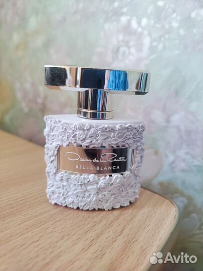 Bella Blanca Oscar de la Renta