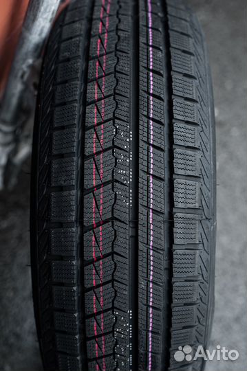 Zmax Icepioneer 868 205/55 R16 91H