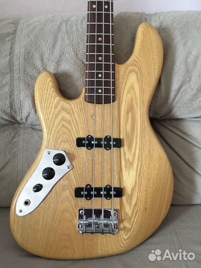 Бас гитара леворукая мастеровая Jazz Bass