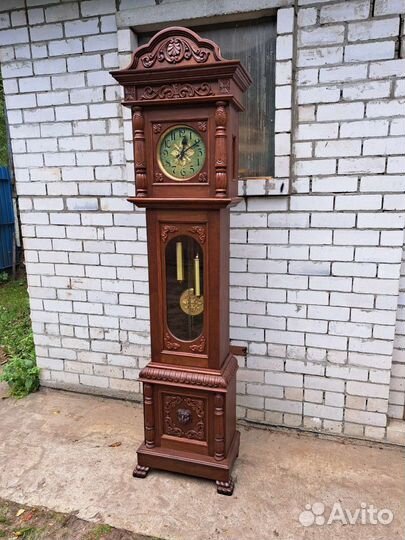 Часы напольные Густав Беккер