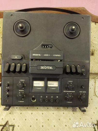 Магнитофон нота 203