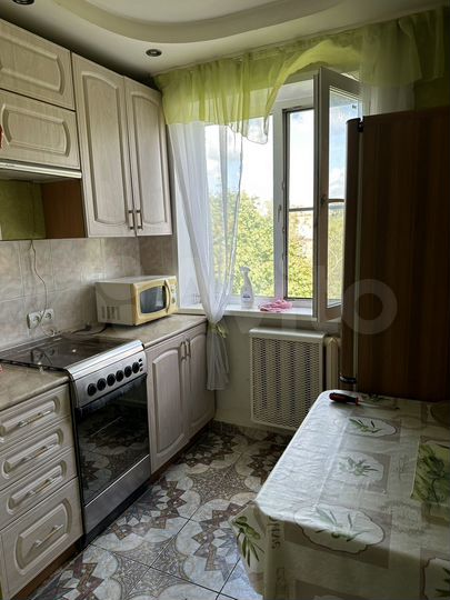 2-к. квартира, 50 м², 5/5 эт.