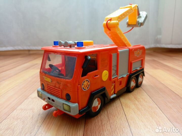 Машина пожарная. Вертолет