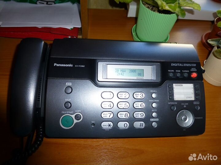 Тел/факс Panasonic,лотки вертикальные для хранения