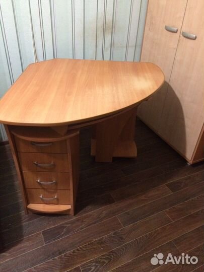 Комьютерный стол