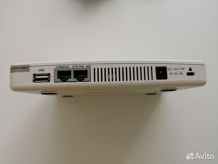 Wi-Fi роутер Fortinet FAP-220B-E