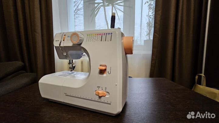 Швейная машина dexp SM-1600H