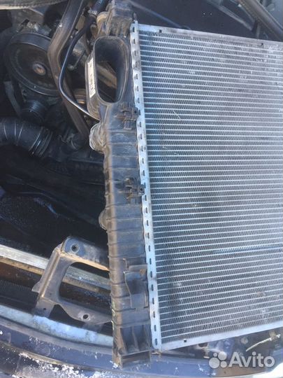 Радиатор мерседес 211