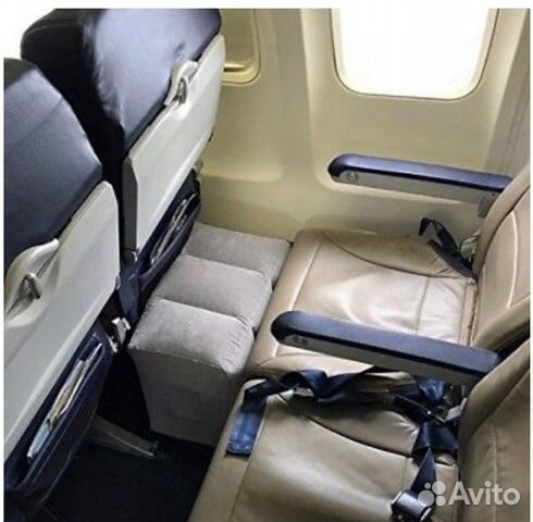 Подушка кроватка надувная в самолет