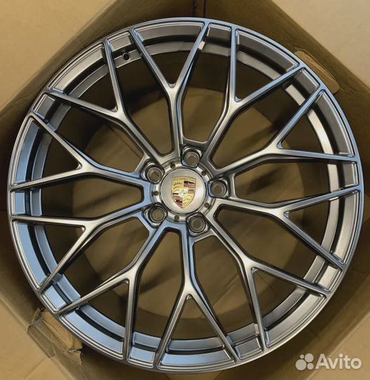 Диски для на Порше Porsche Cayenne 3 / Coupe R22