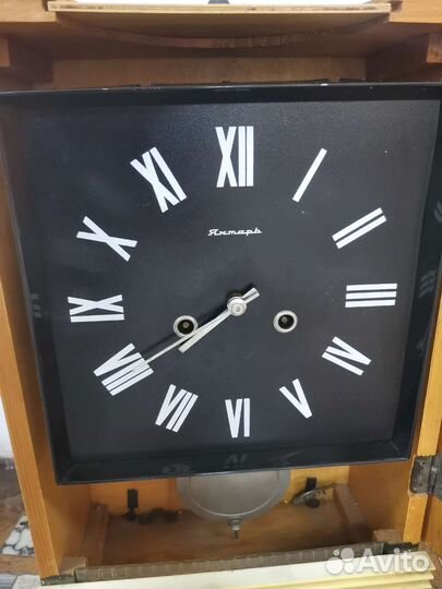 Часы настенные Янтарь с боем СССР На ходу