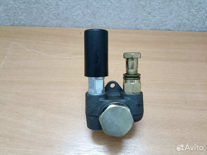 Насос ручной подкачки BAW 1044 Е2 yuejin 1041