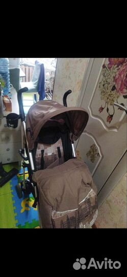 Прогулочная коляска трость