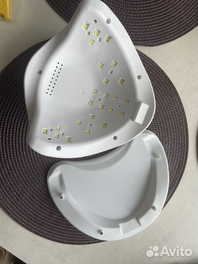 Лампа для ногтей