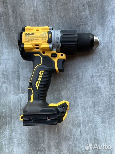 Шуруповерт Dewalt dcd 805